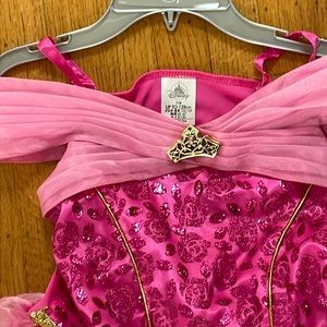 Official Disney princess Aurora Halloween costume in EUC